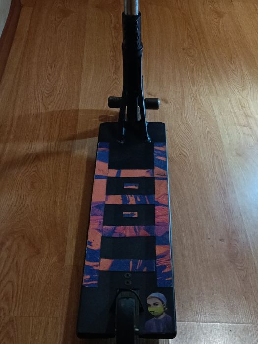 Продам трюковой самокат