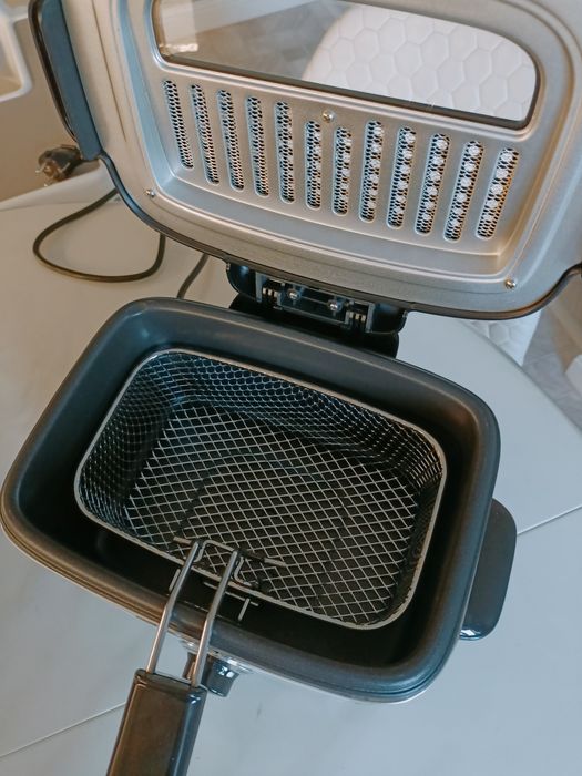 Фритюрница новая