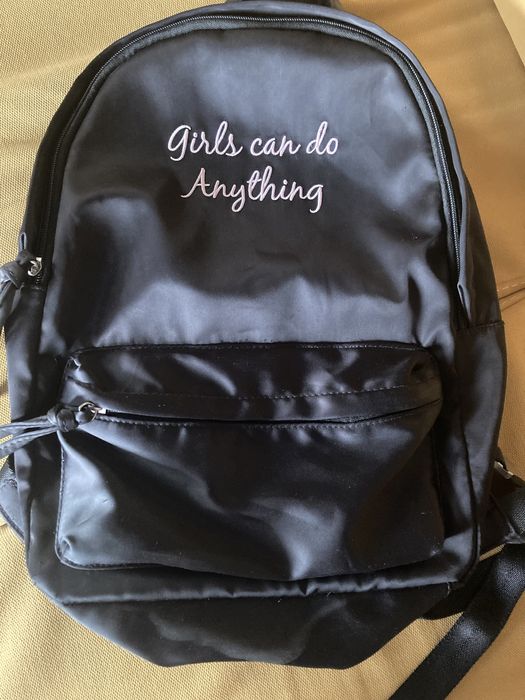 Раница Bershka сатен