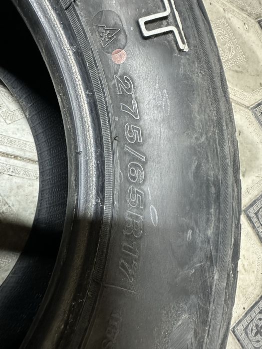 Продам комплект резины 275/65/17