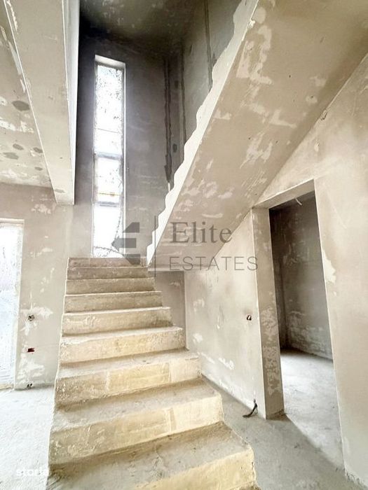 Vila / Casa de vanzare in Oradea, zona Dealuri