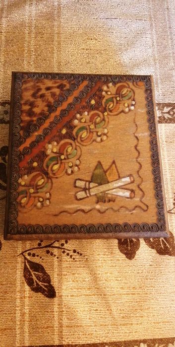 Дървена табакера ретро