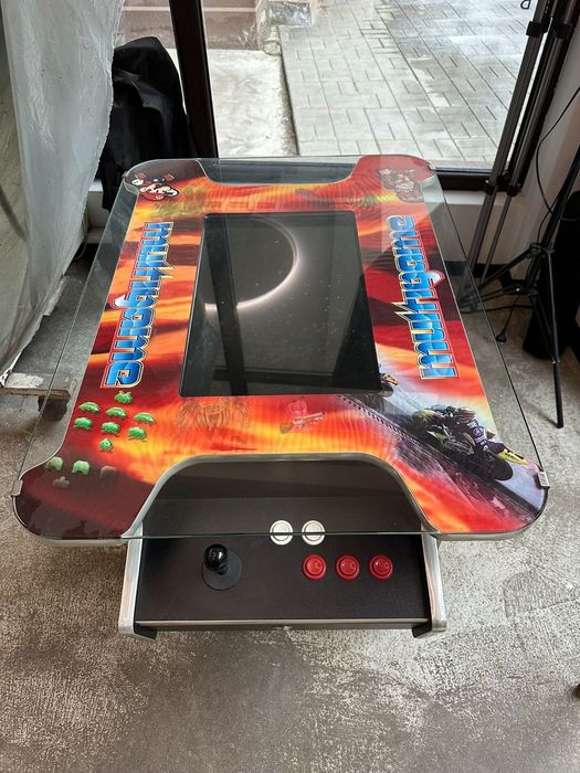 Аркадна маса (cocktail arcade) с много игри