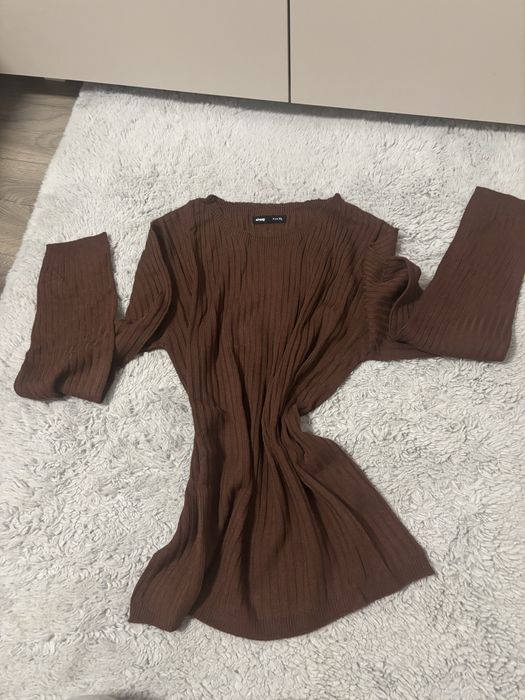 Bluza noua, culoare toamna