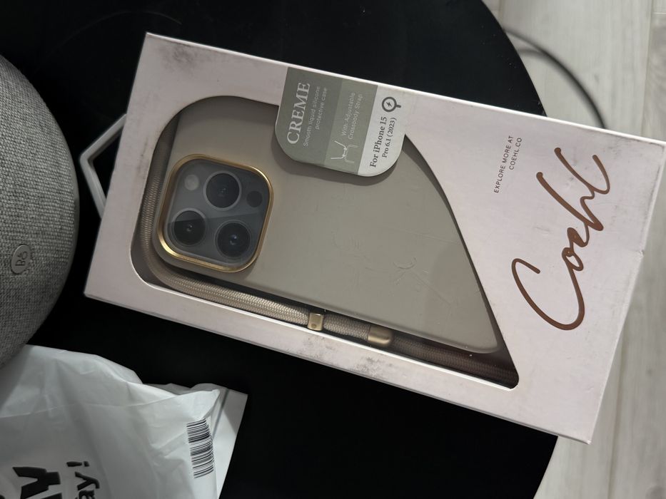 Продам чехол на iPhone 15 pro