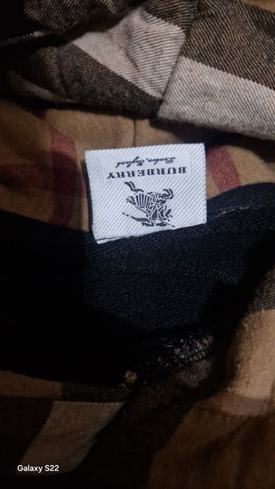 Hoodie burberry.