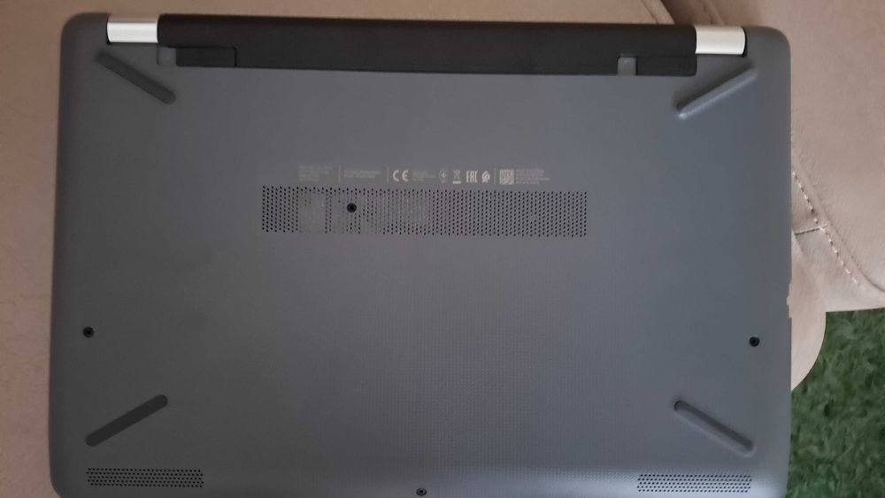 Лаптоп модел НР 15" закупен от Англия.