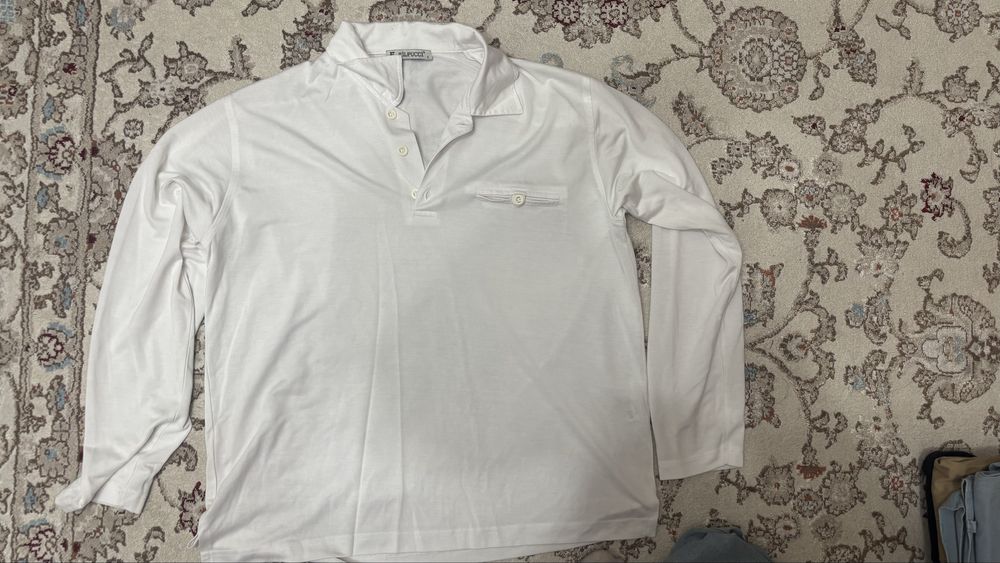 Одежда на продажу