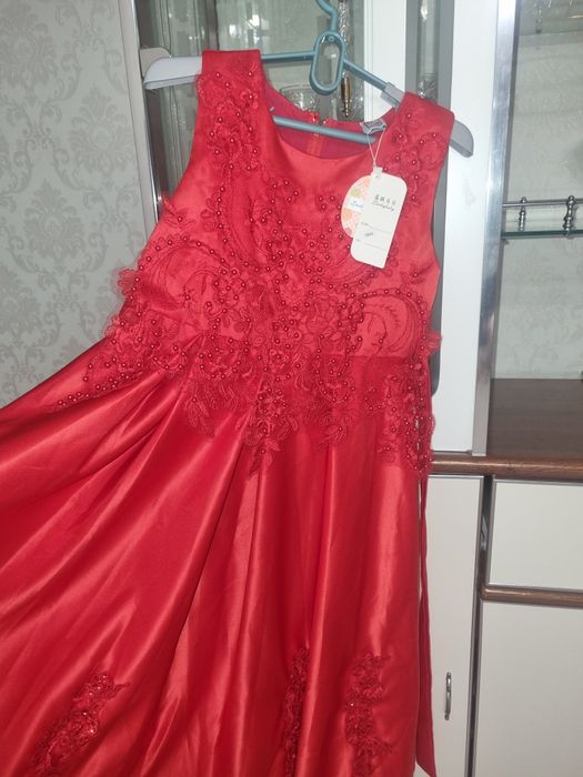 Платье для девочки от 8до 11лет