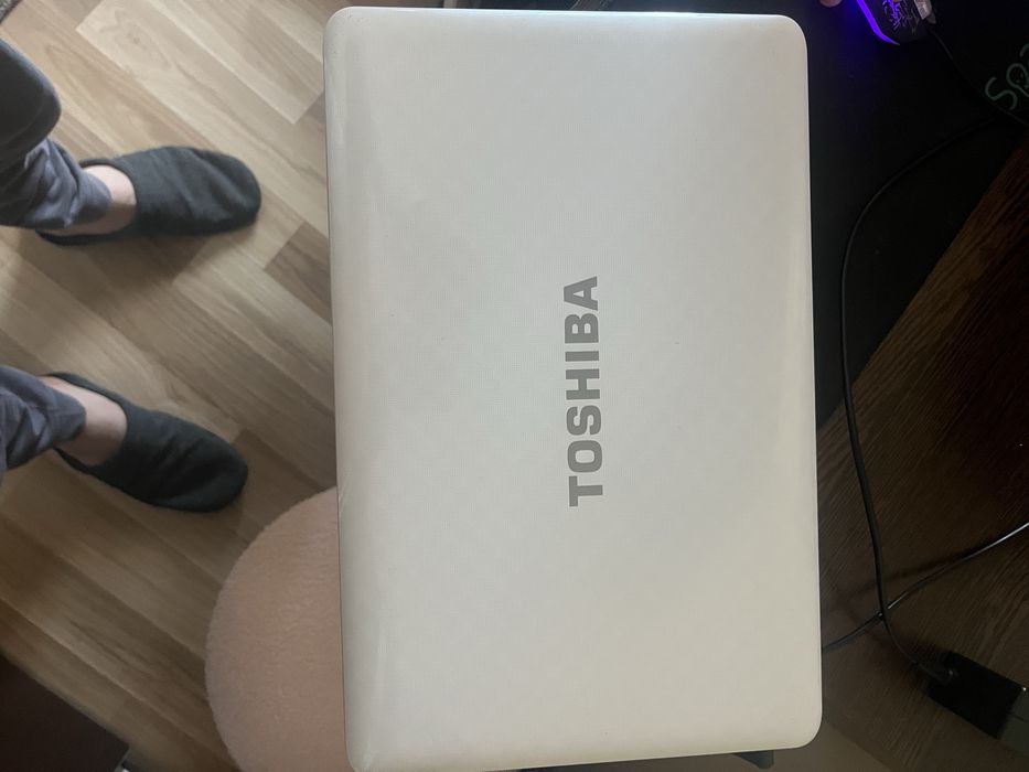 Laptop   Toshiba