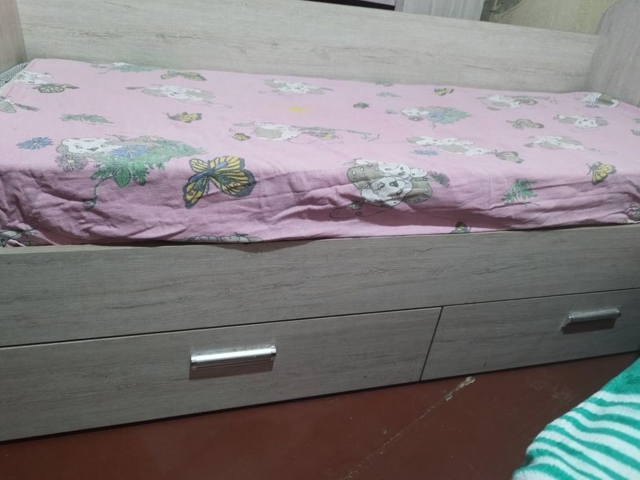 Кроватка детская