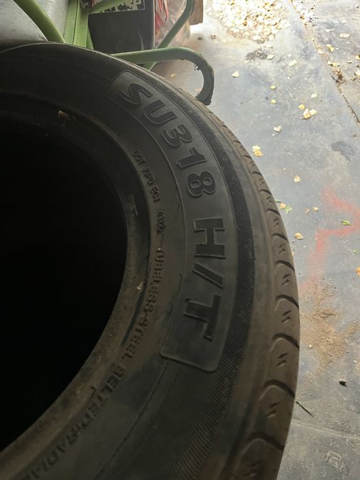 Шины 255-65R16 в хорошем состоянии