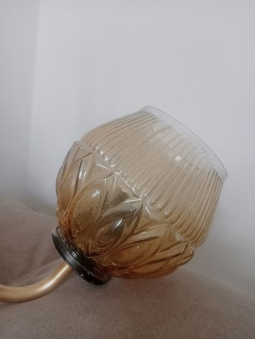 Продам люстры 3 шт