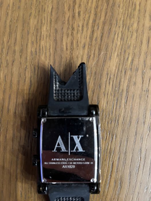 Продавам мъжки часовник Armani Exchange AX1029 без каишка