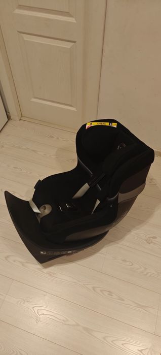 Scaun cybex sirona s2 i-size isofix 0-18 kg negru.