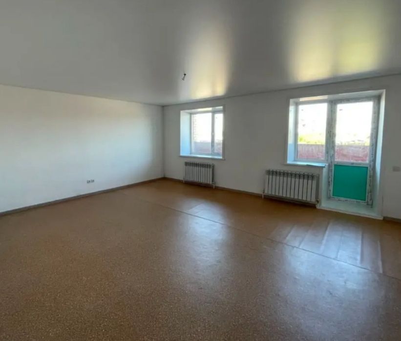 Продам 2 комнатную квартиру район Креатив центра
