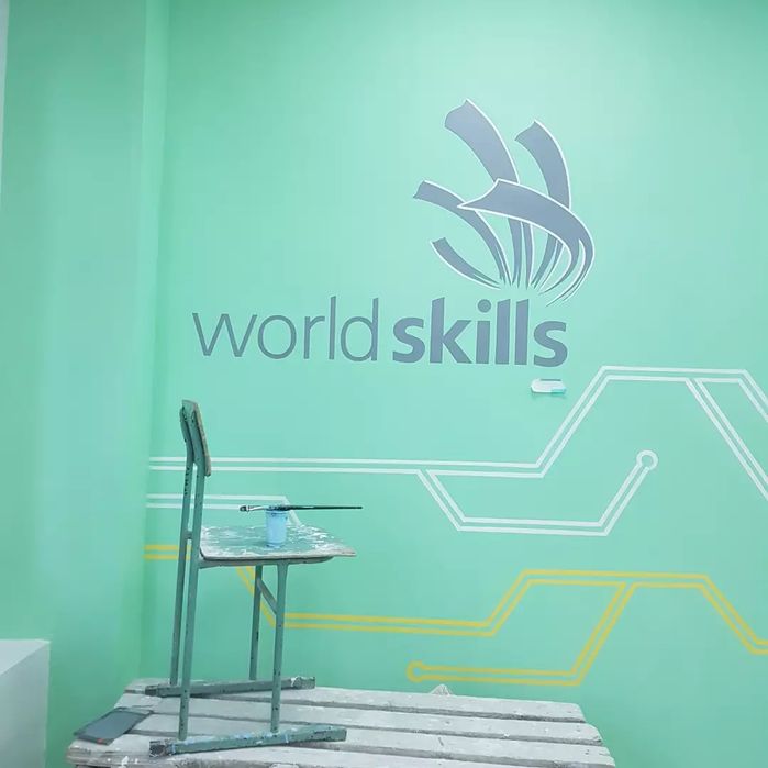 Маляр покраска стен потолков. Побелка ремонт декоративные штукат ...