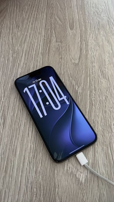 Продам айфон 15 про