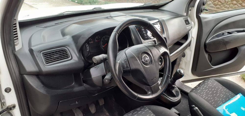 Vand  Opel combo 2017