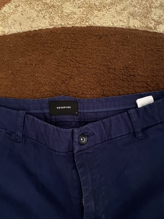Pantaloni chino scurti Reserved