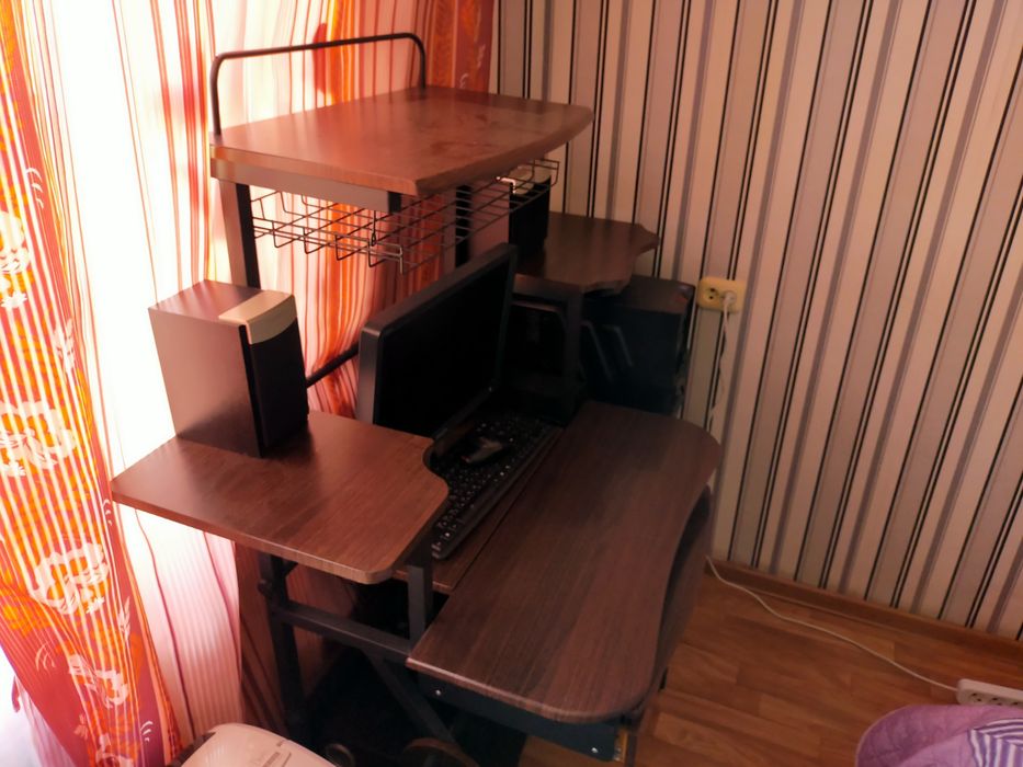 Компьютерный столик