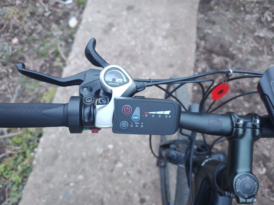 Vând schimb bicicletă electrică  impecabilă sau schimb/telefon iPhone