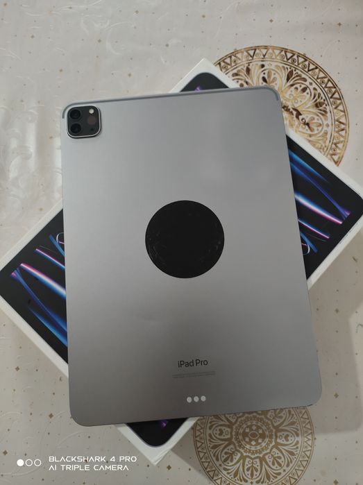 ipad pro 11 M2 продам срочно