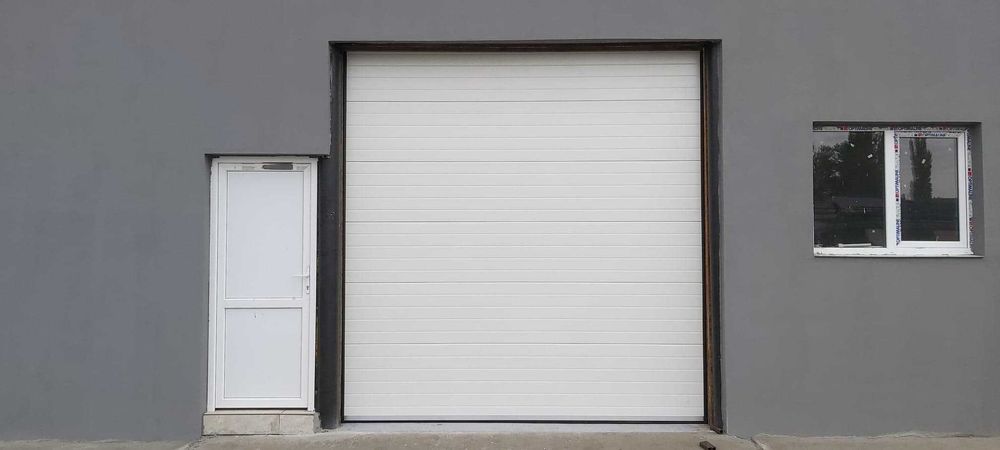 Usa sectionala industriala 3500L/3000H NOUA ALB doar 991 euro!