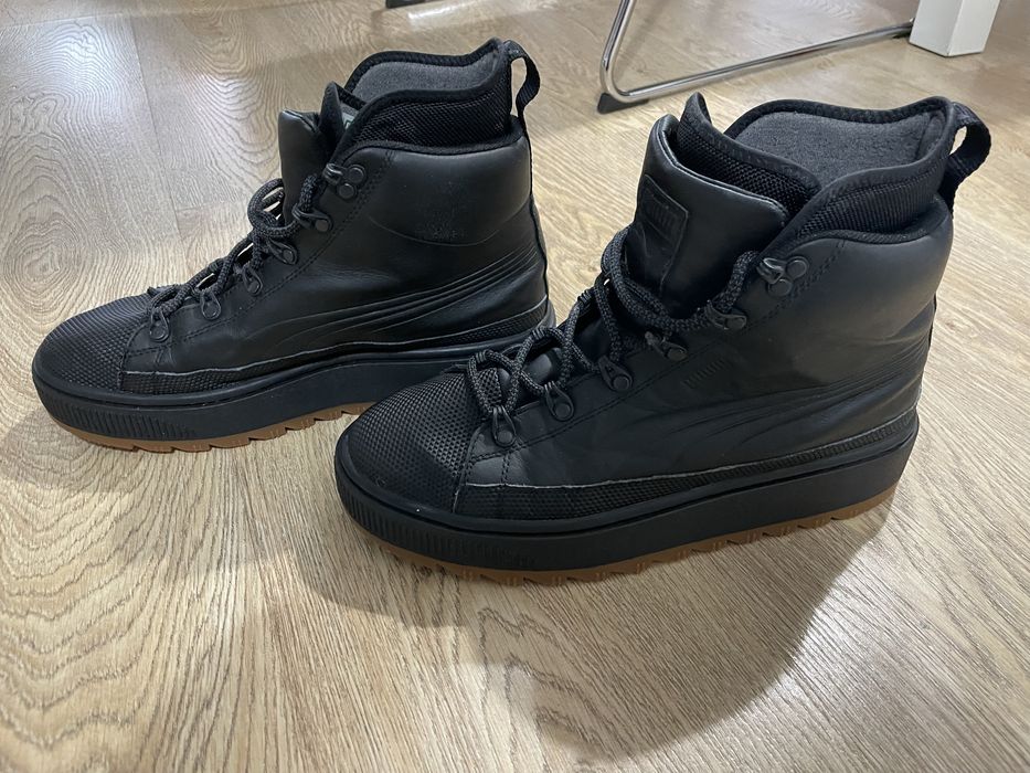 Vând ghete unisex Puma, marimea 40.5