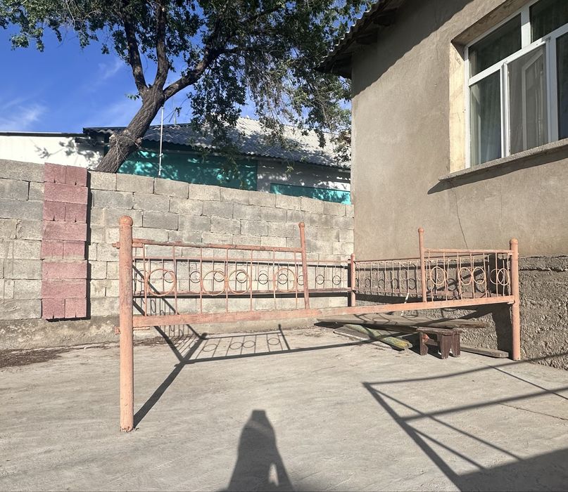 Дала тапчаны 50000 тнг