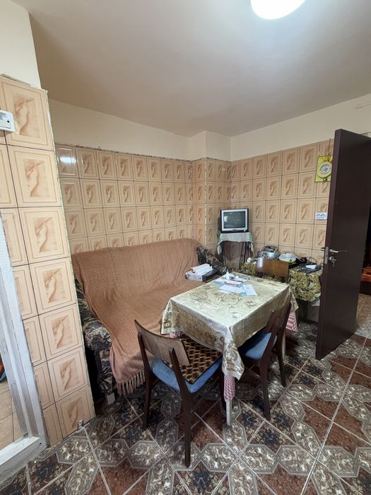 Vand Apartament cu 2 camere