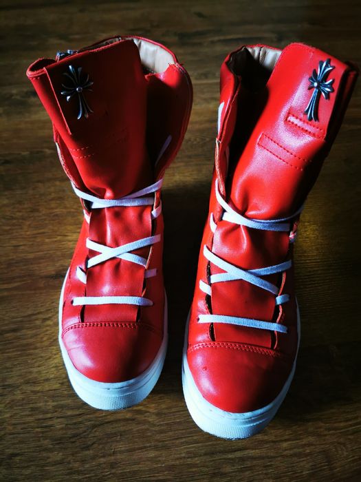 Дамски червени кецове