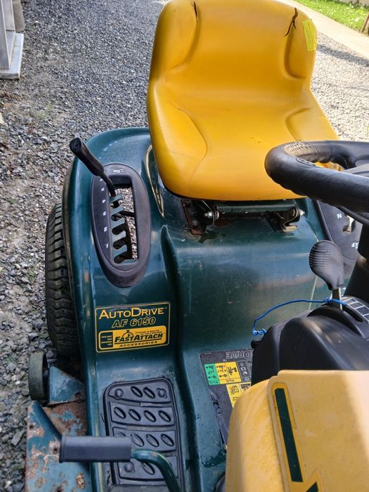 Tractoras gazon yard man 15 cp