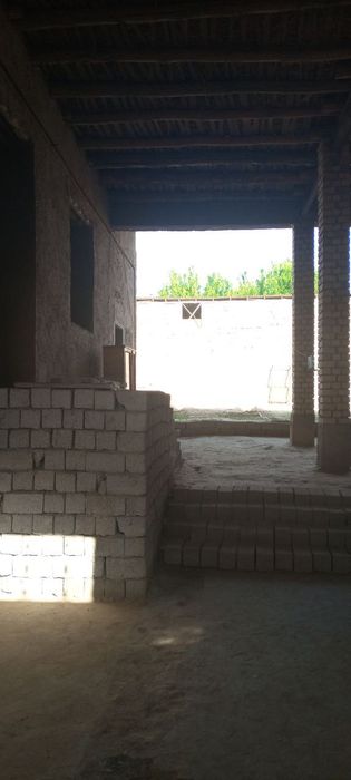 Uy sotiladi Oltintepada 5  ta xona koropka