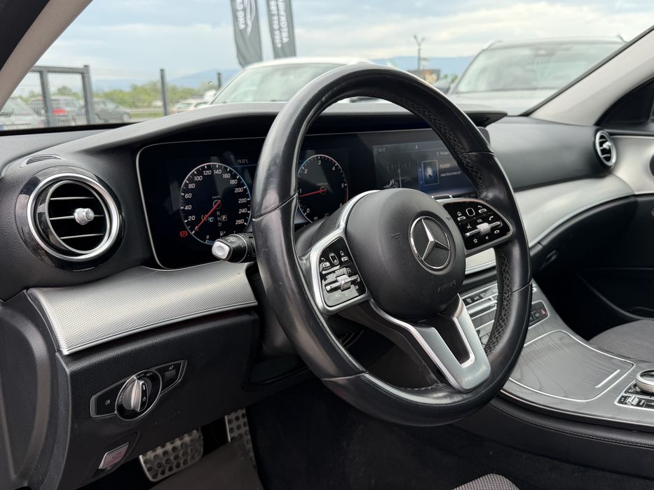 Mercedes-Benz E 220 D* 2020г* 9G* ТОП Състояние* 182.000KM* НОВА*