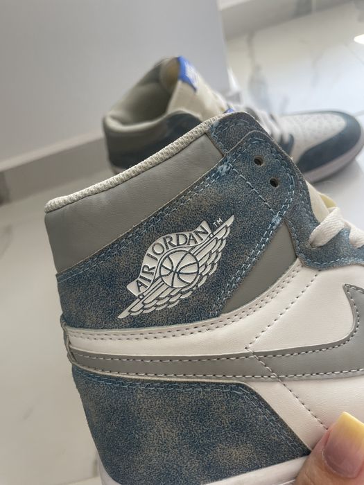 Nike Air Jordan 1 Retro High OG „Hyper Royal”