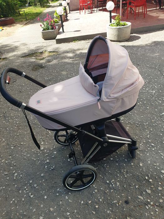 Кош за новородено Cybex Priam 4 Lux Pink