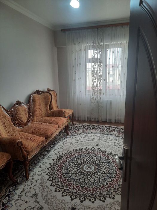 Srochno sagbon perekroska 4 xona sotladi