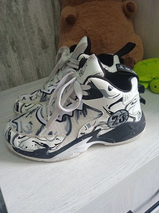 Кроссовки для баскетбола