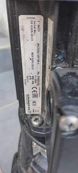 Pompa grundfos trifazica