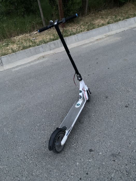 Vand trotineta electrica