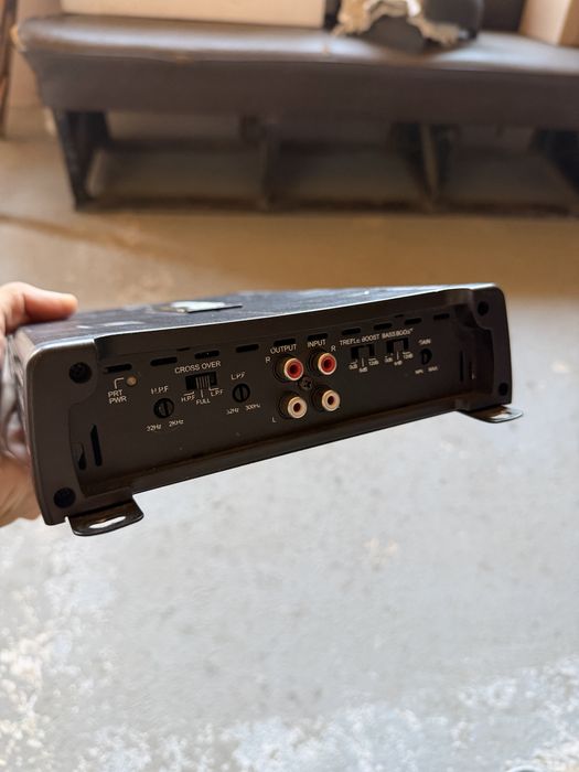Thunder TCA-2087 Усилвател