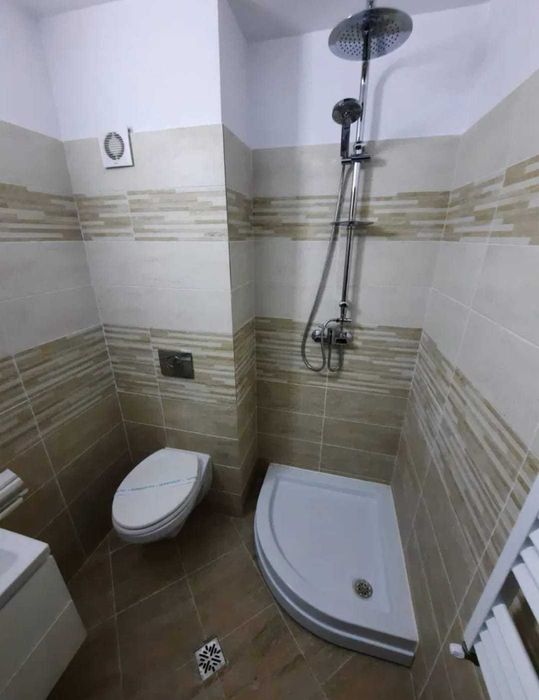 Inchiriez  garsoniere in regim hotelier zona centrala