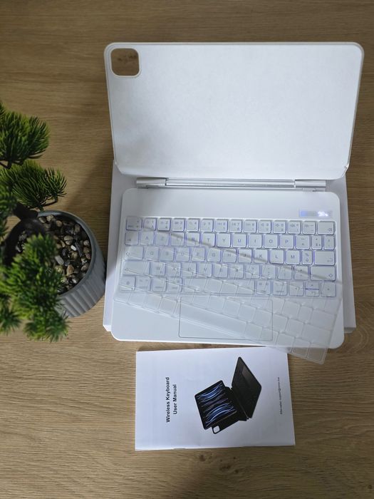 Magic keyboard - Безжична клавиатура, кейс за iPad