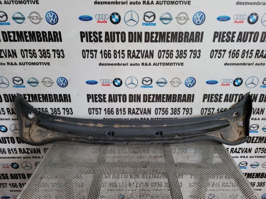 Grila Stergatoare Opel Astra J Volan Stanga Dezmembrez Opel Astra J