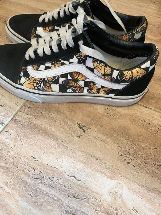 vans marimea 38 customs