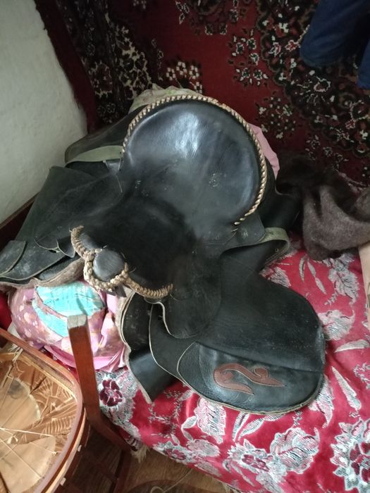 Срочно продам седло