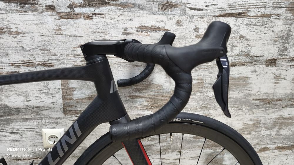 Карбонов шосеен велосипед Cipollini Dolomia Ultegra Di2 Aeolus RSL 37 Carbon | L