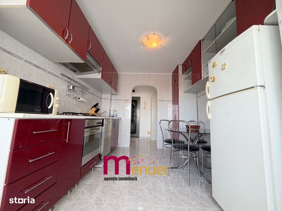 Apartament 3 camere,luminos,strada Victoriei