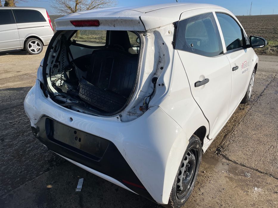 Toyota Aygo 1.0 VVTI, двигател 1KR-FE, 2022, 72 кс., 5 ск., 27 000 km.